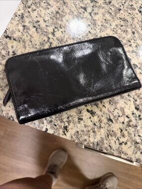 HOBO Black Glossy Leather Zip Wallet